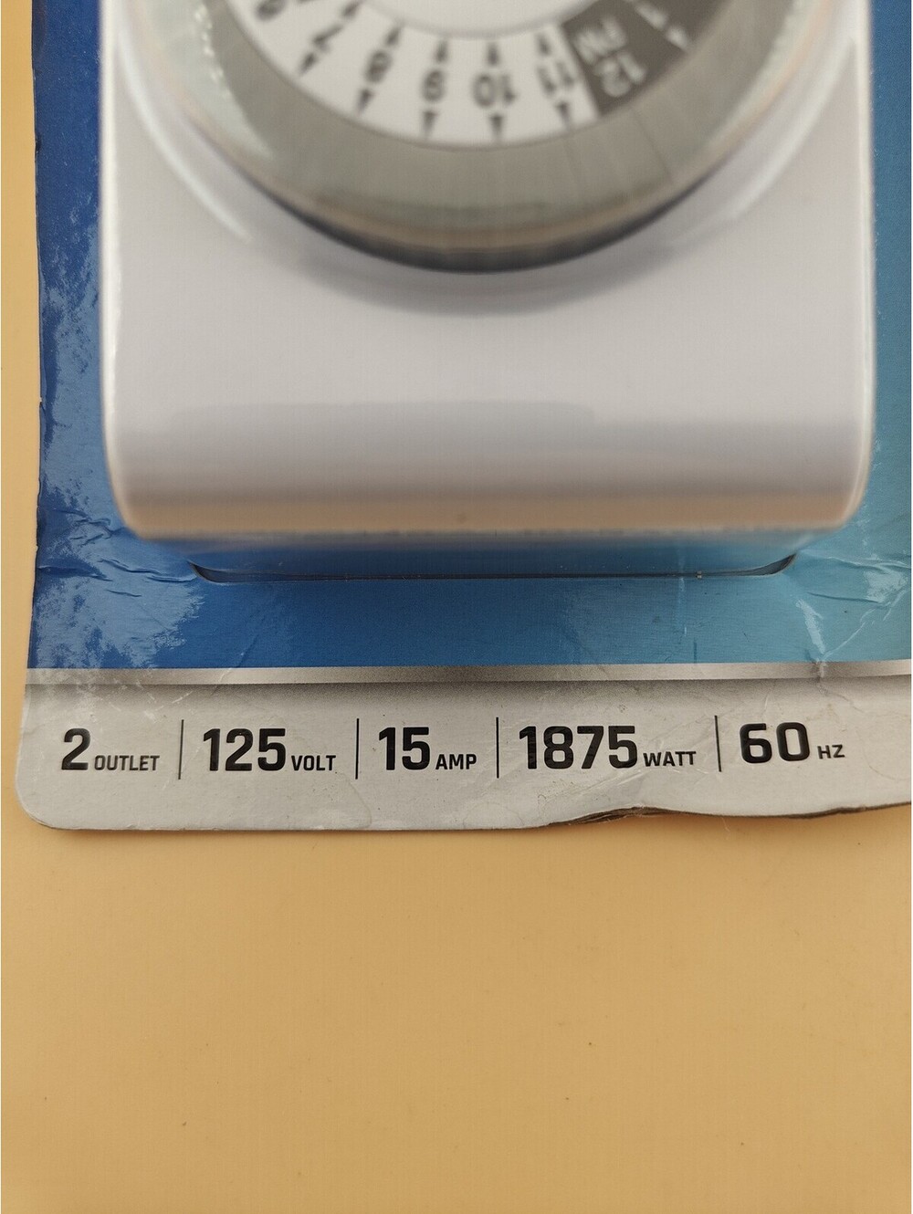 Indoor 24-Hour Mechanical Outlet Timer 3-Prong Grounded Safety Cover New - Picture 2 of 3
